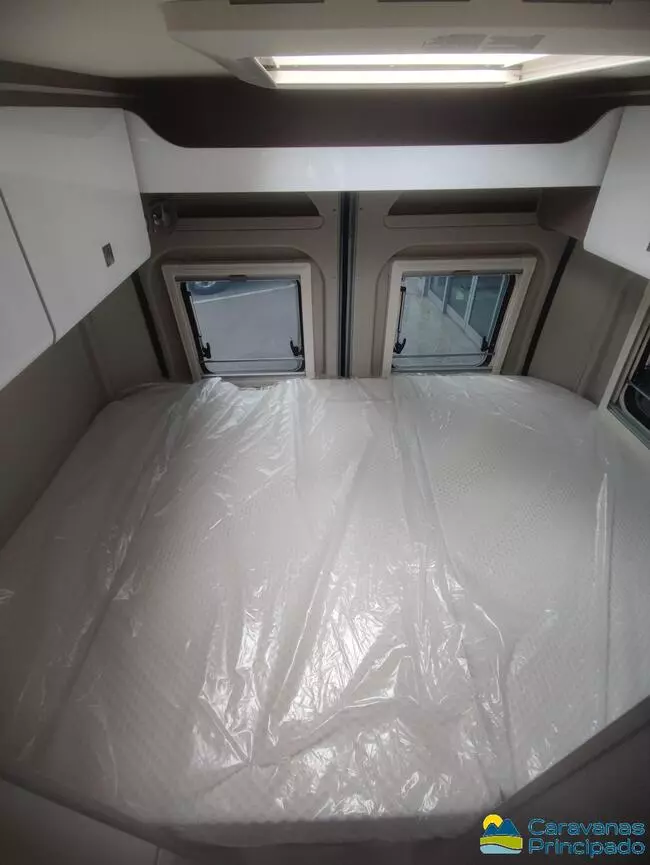 Furgoneta camper Bürstner Eliseo C602 - Imagen 9