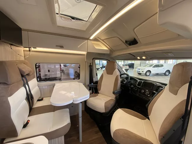 Furgoneta camper de alquiler Elnagh E VAN-5 TREND - Imagen 6