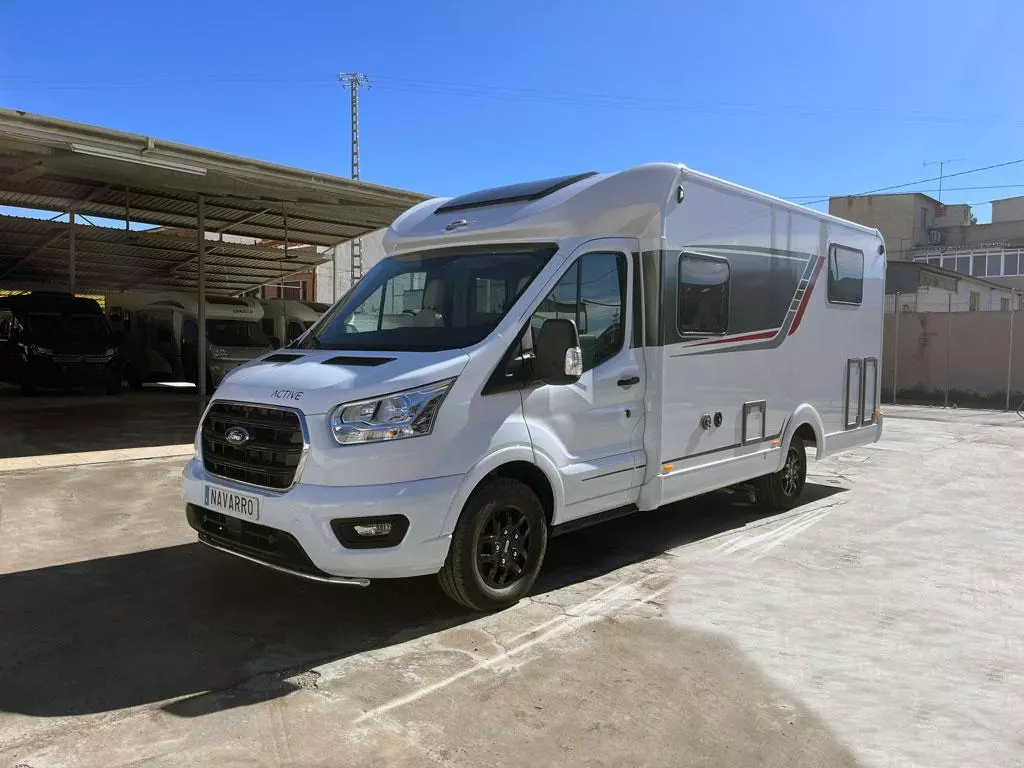Autocaravana Bürstner Lineo T 700 - Imagen 5