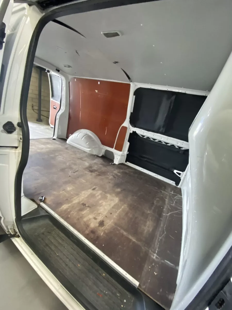 Volkswagen Transporter T6 Segunda Mano FURGON 115 Cv 2014 - Imagen 7