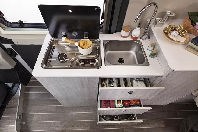 Furgoneta camper de alquiler Roller Team Livingstone 5 - Imagen 7