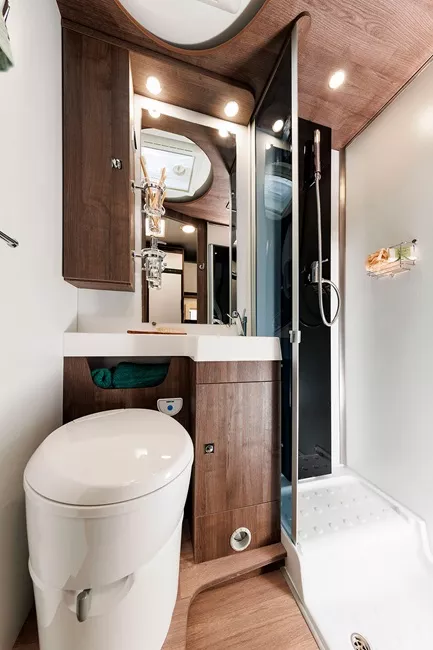 Autocaravana de alquiler Benimar Sport 340 up - Imagen 8