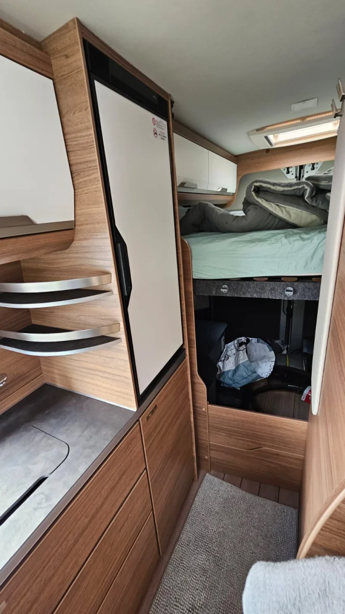 Furgoneta camper de segunda mano Knaus Lifebox 600 - Imagen 8