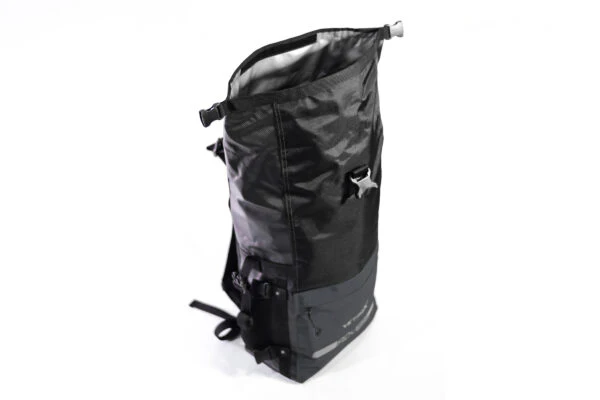 MORRAL IMPERMEABLE DE DOBLE CAPA VETROX DE 26 LITROS GRIS - Imagen 6