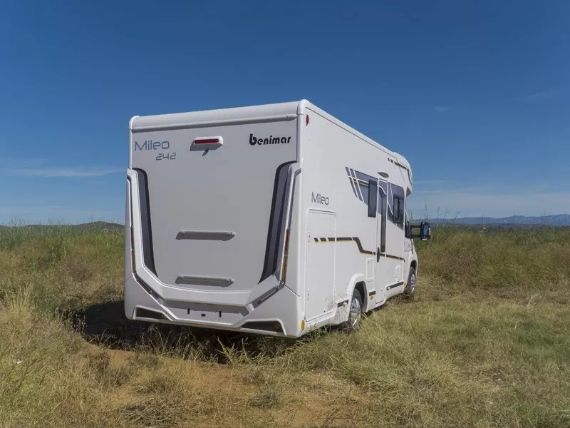 Autocaravana de alquiler Benimar Mileo 242 - Imagen 3