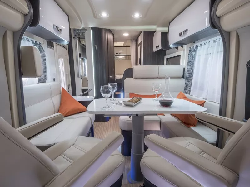 Autocaravana de alquiler Benimar Mileo 242 - Imagen 6
