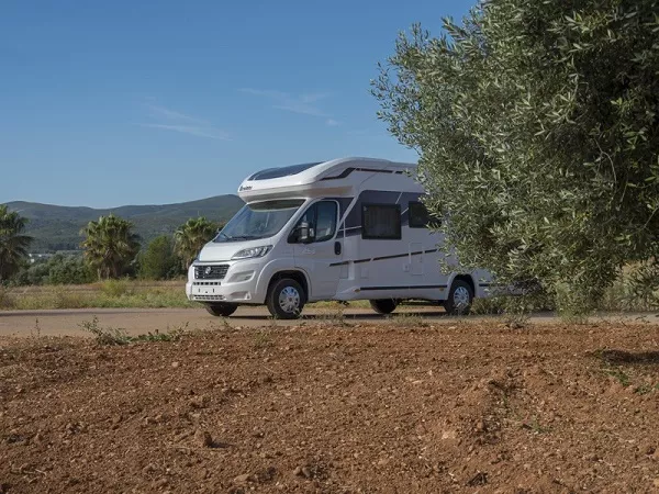 Autocaravana de alquiler Benimar Mileo263 - Imagen 3