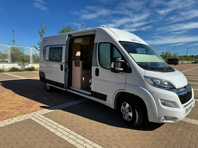 Furgoneta camper de alquiler McLouis Menfys Van 3 - Imagen 5