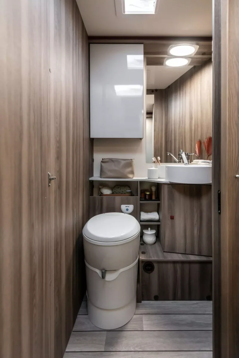 Autocaravana Roller Team Kronos 284TL Selekt - Imagen 8