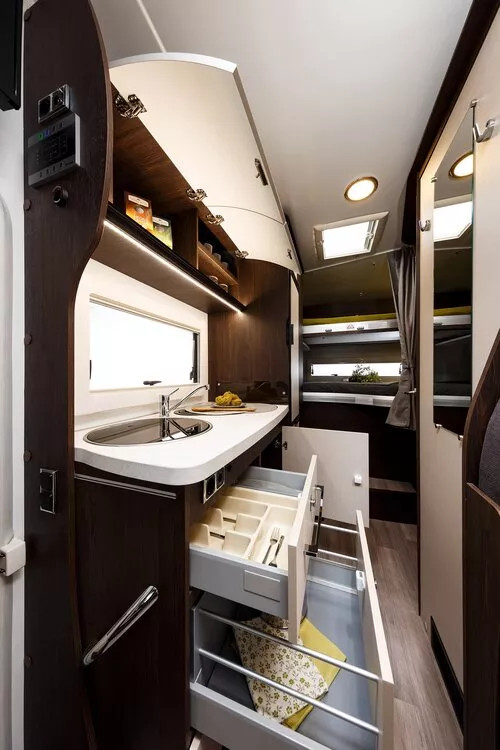 Autocaravana de alquiler Benimar Sport 340 - Imagen 9