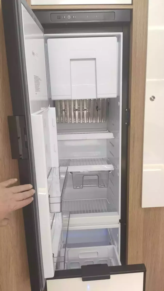 Autocaravana de alquiler CI HORON 74 XT - Imagen 9