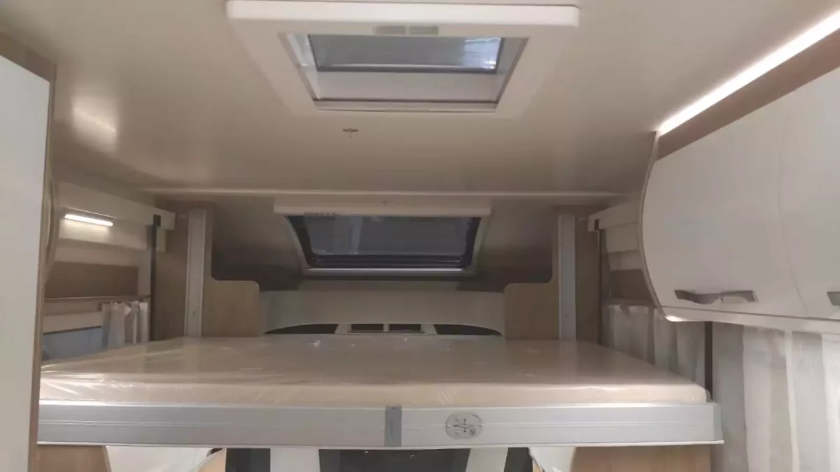 Autocaravana de alquiler CI HORON 74 XT - Imagen 6