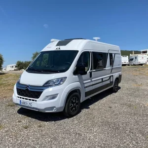 Furgoneta camper de alquiler Adria Twin Family 600 SP