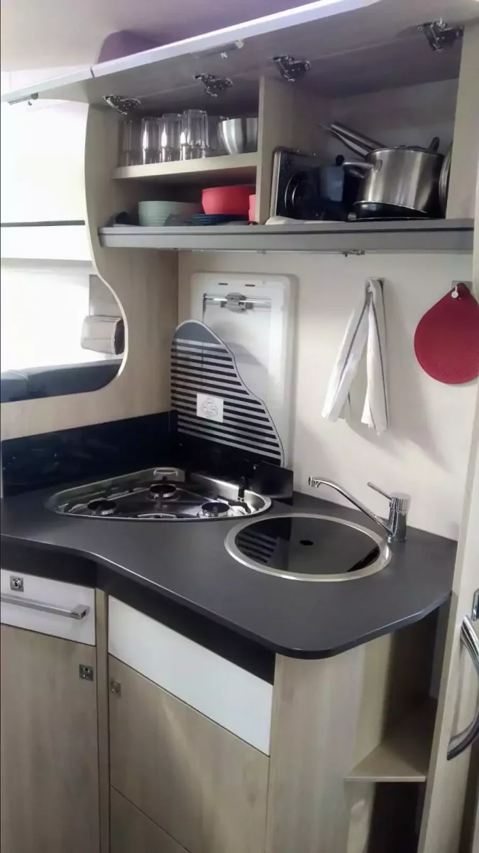 Autocaravana de alquiler Challenguer C256 - Imagen 8