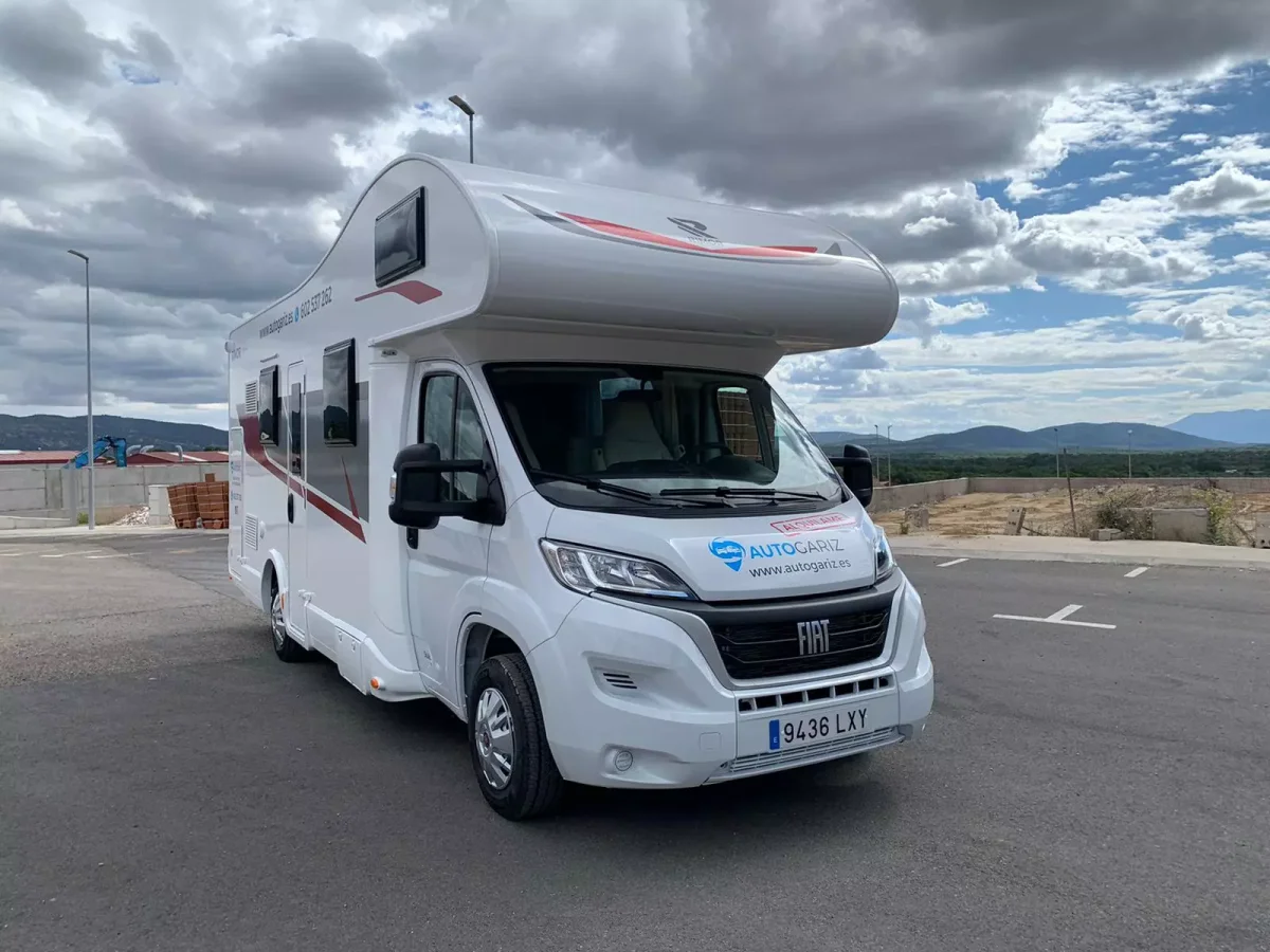 Autocaravana de alquiler Rimor Seal 9 - Imagen 3