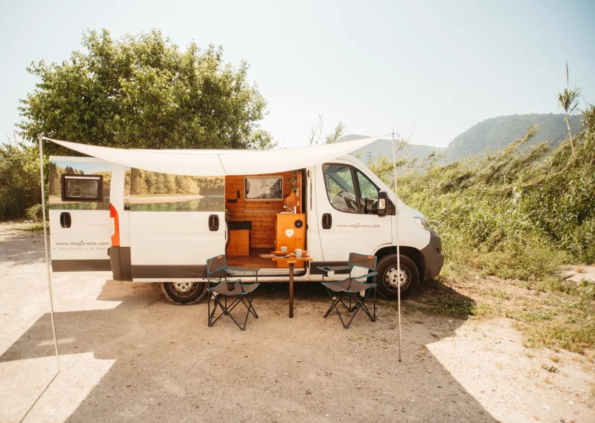 Camper de alquiler Magicvan Jungle - Imagen 2