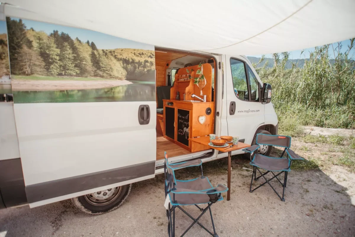 Camper de alquiler Magicvan Jungle - Imagen 4