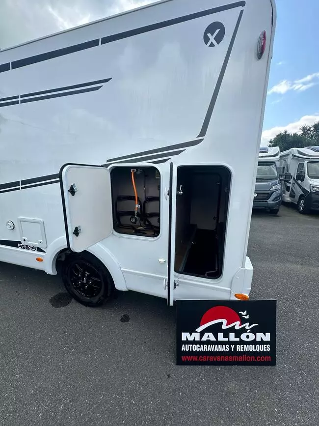 Autocaravana de segunda mano Etrusco V 5.9 DF - Imagen 9