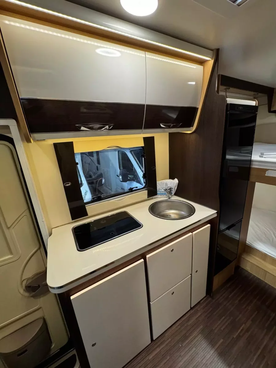 Autocaravana segunda mano Mc Louis Glamys 220 - Imagen 8