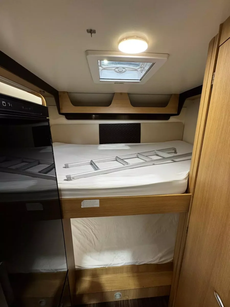 Autocaravana segunda mano Mc Louis Glamys 220 - Imagen 9