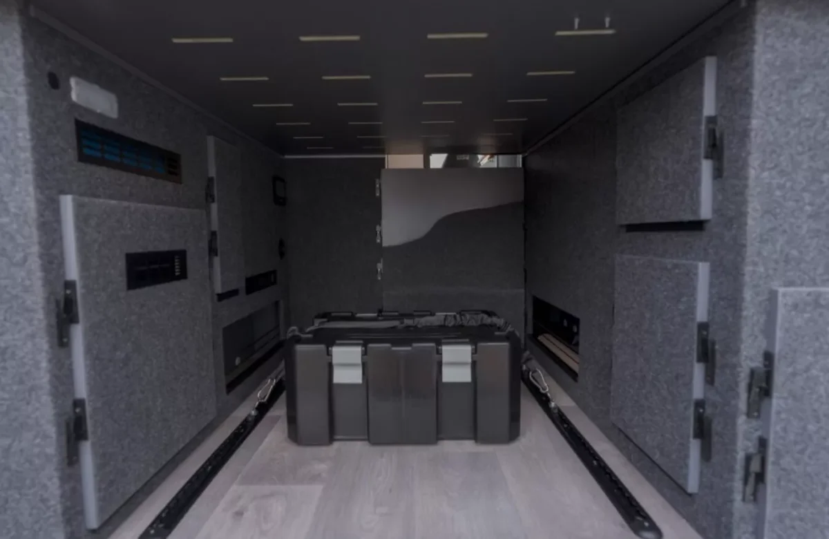 Furgoneta camper North Cape MAN NMY25 4×4 - Imagen 3