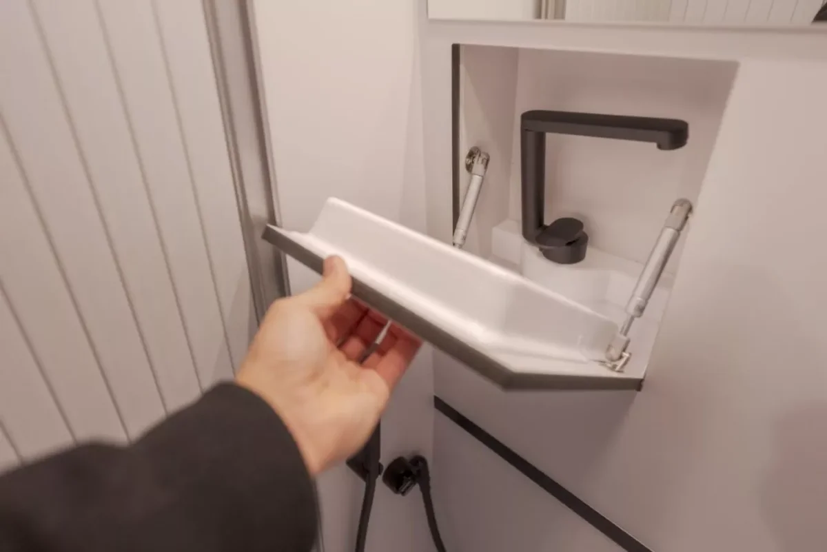 Furgoneta camper North Cape MAN NMY25 4×4 - Imagen 8