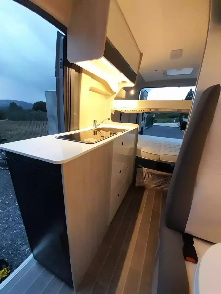 Camper alquiler Roller Team Livingstone 5 - Imagen 9