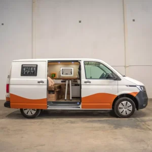 Furgoneta camper de alquiler VW Transporter L1H1 La cabaña +21 AÑOS
