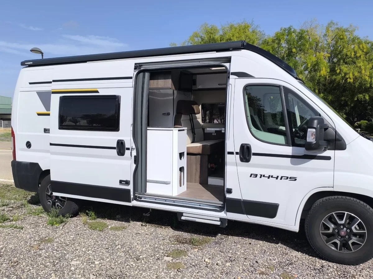 Camper de alquiler Benivan B144PS - Imagen 4