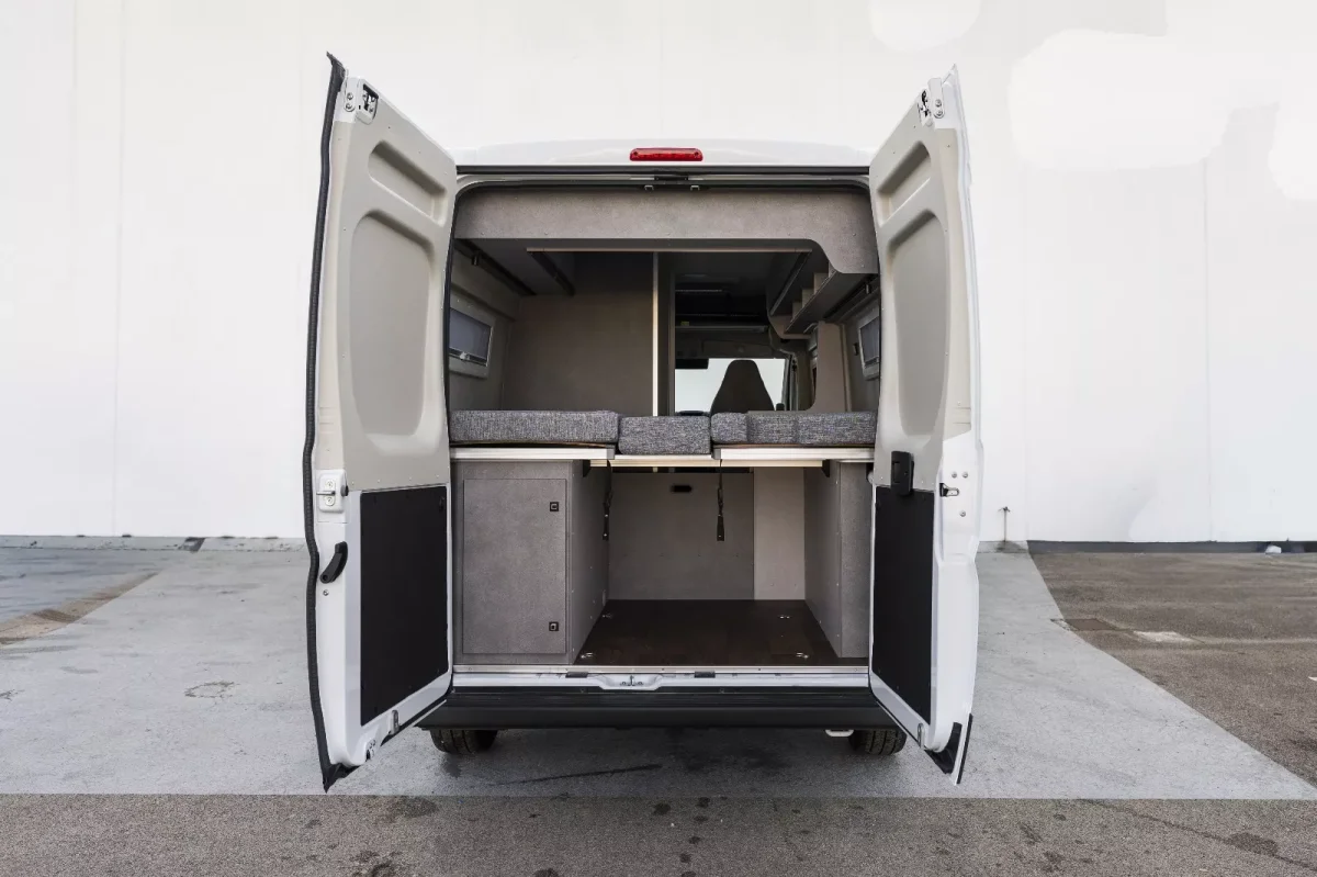 Camper Pössl Summit 600 Summit Shine L - Imagen 8