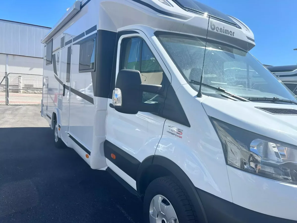 Autocaravana alquiler Benimar Tessoro 463 up - Imagen 8