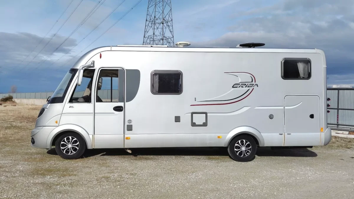 Autocaravana segunda mano Hymer Eriba 678 - Imagen 4