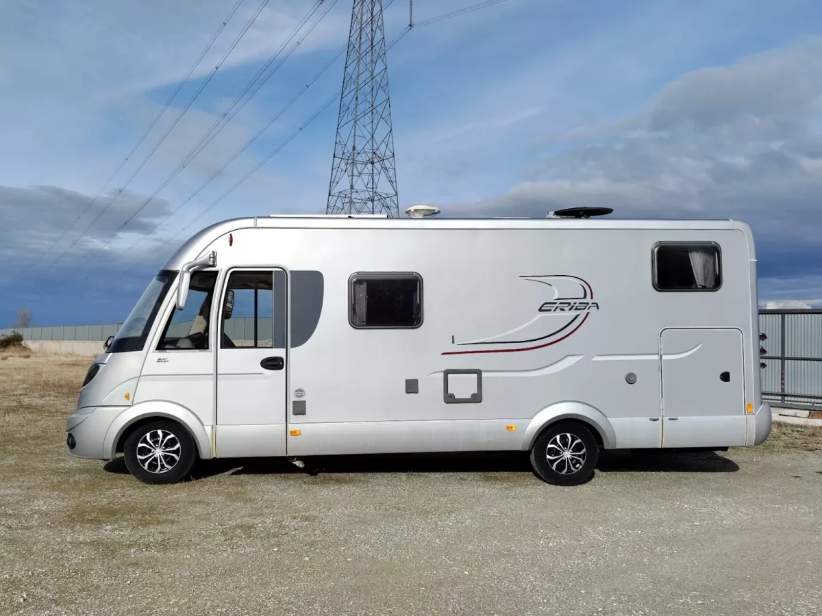 Autocaravana segunda mano Hymer Eriba 678 - Imagen 5