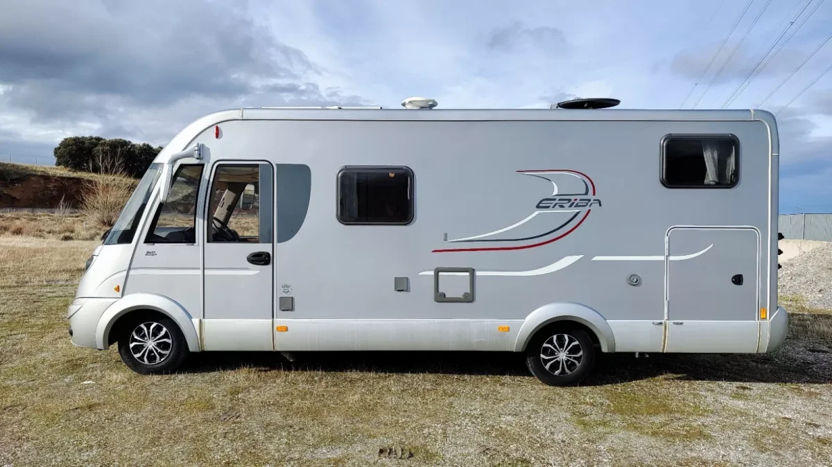 Autocaravana segunda mano Hymer Eriba 678 - Imagen 6