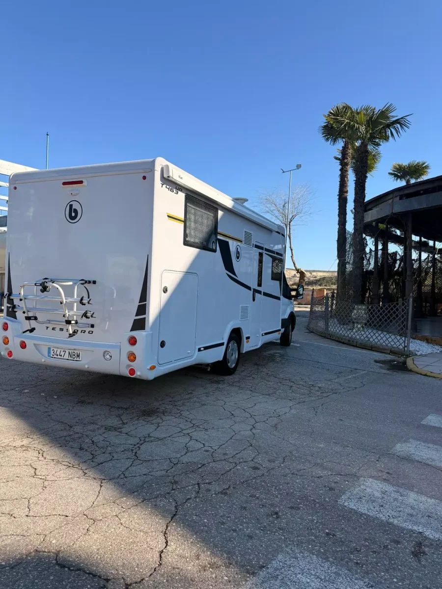 Autocaravana alquiler Benimar Tessoro 463 up - Imagen 3