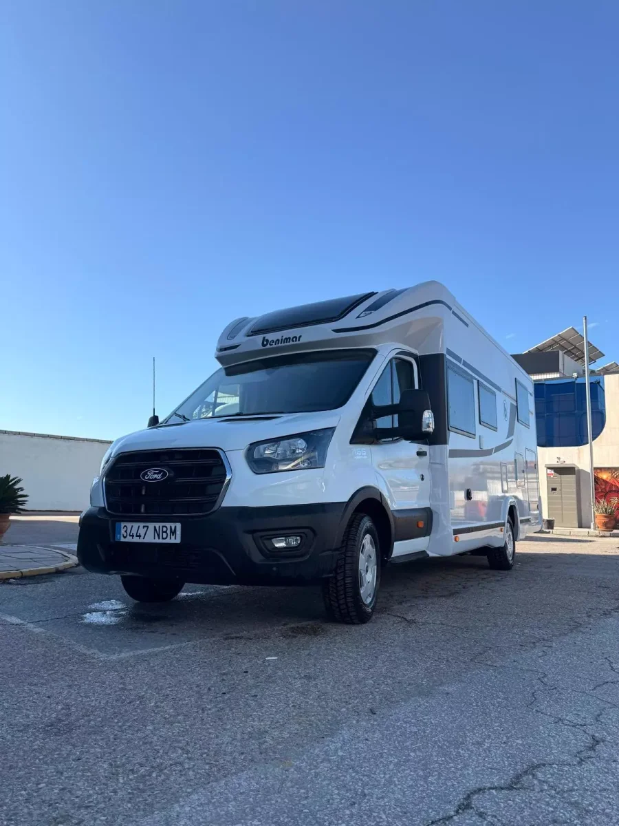 Autocaravana alquiler Benimar Tessoro 463 up - Imagen 4