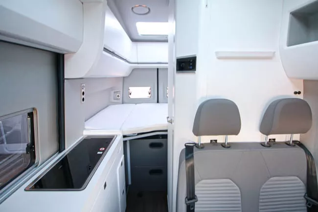 Furgoneta camper de alquiler Volkswagen Grand California 600 - Imagen 5