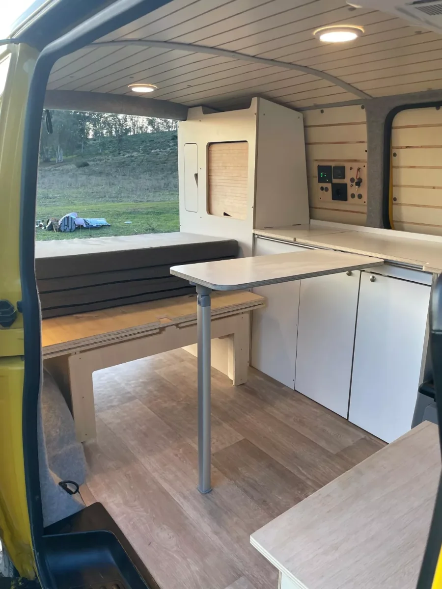 Furgoneta camper de segunda mano Transporter T5 y T6 - Imagen 3