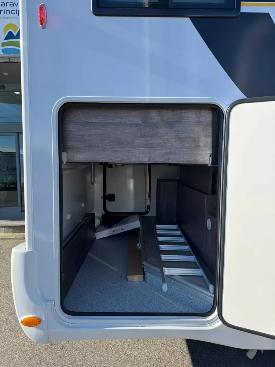 Autocaravana alquiler Benimar Sport 340 UP - Imagen 4