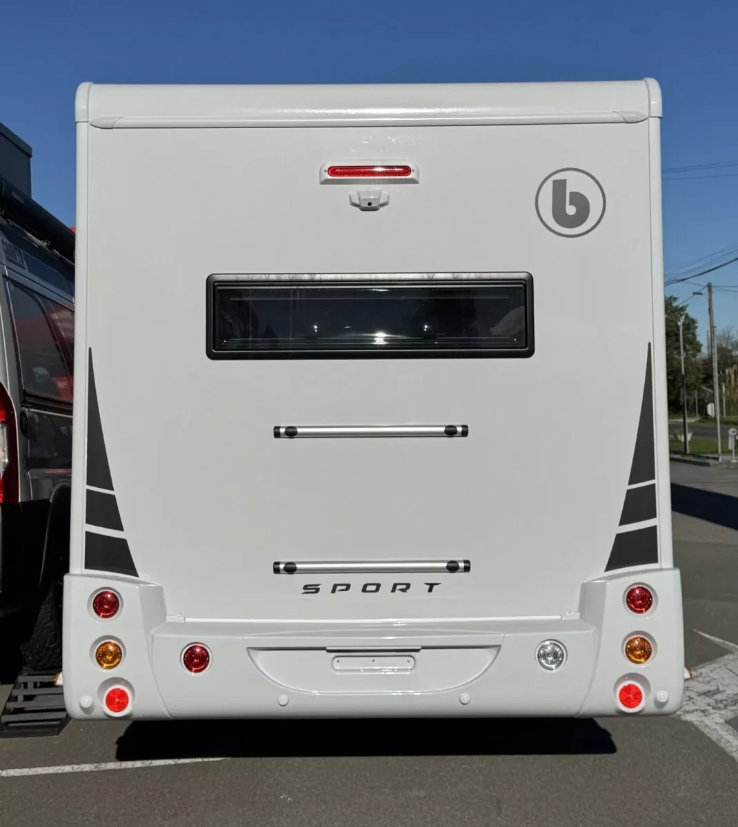 Autocaravana alquiler Benimar Sport 340 UP - Imagen 3