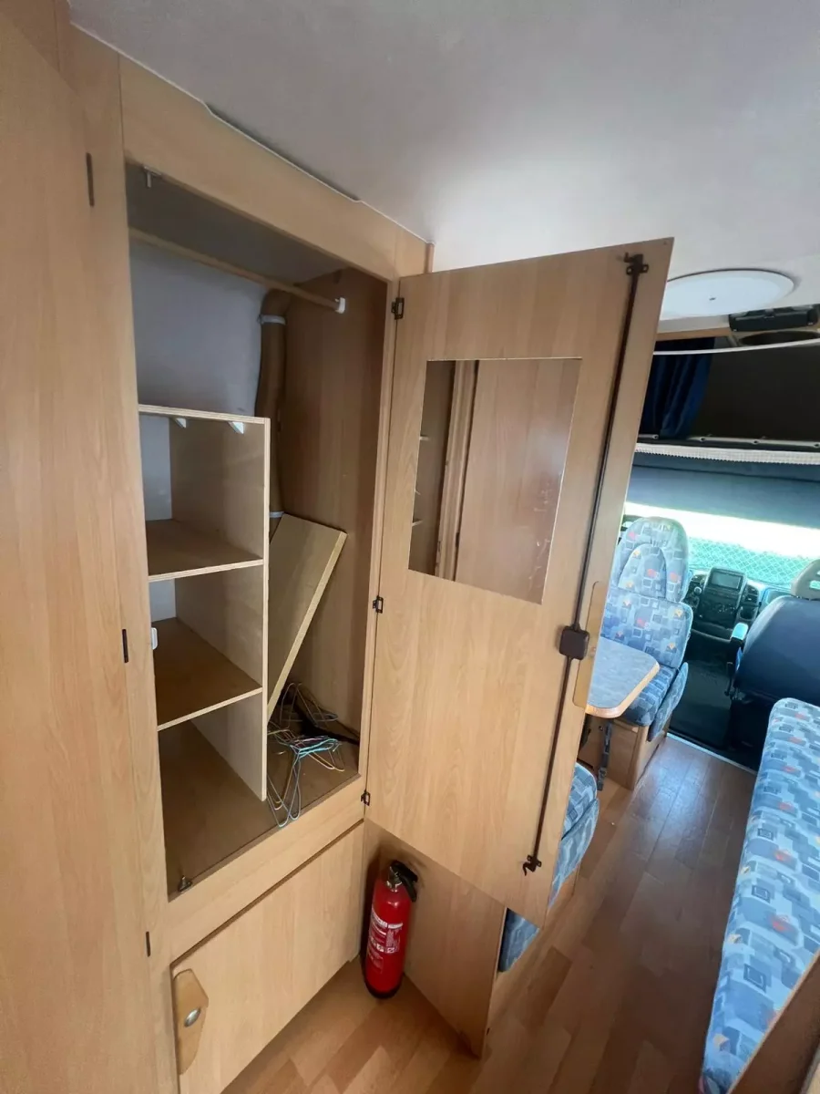 Autocaravana segunda mano Adria Adriatik AYC 571 DH - Imagen 4