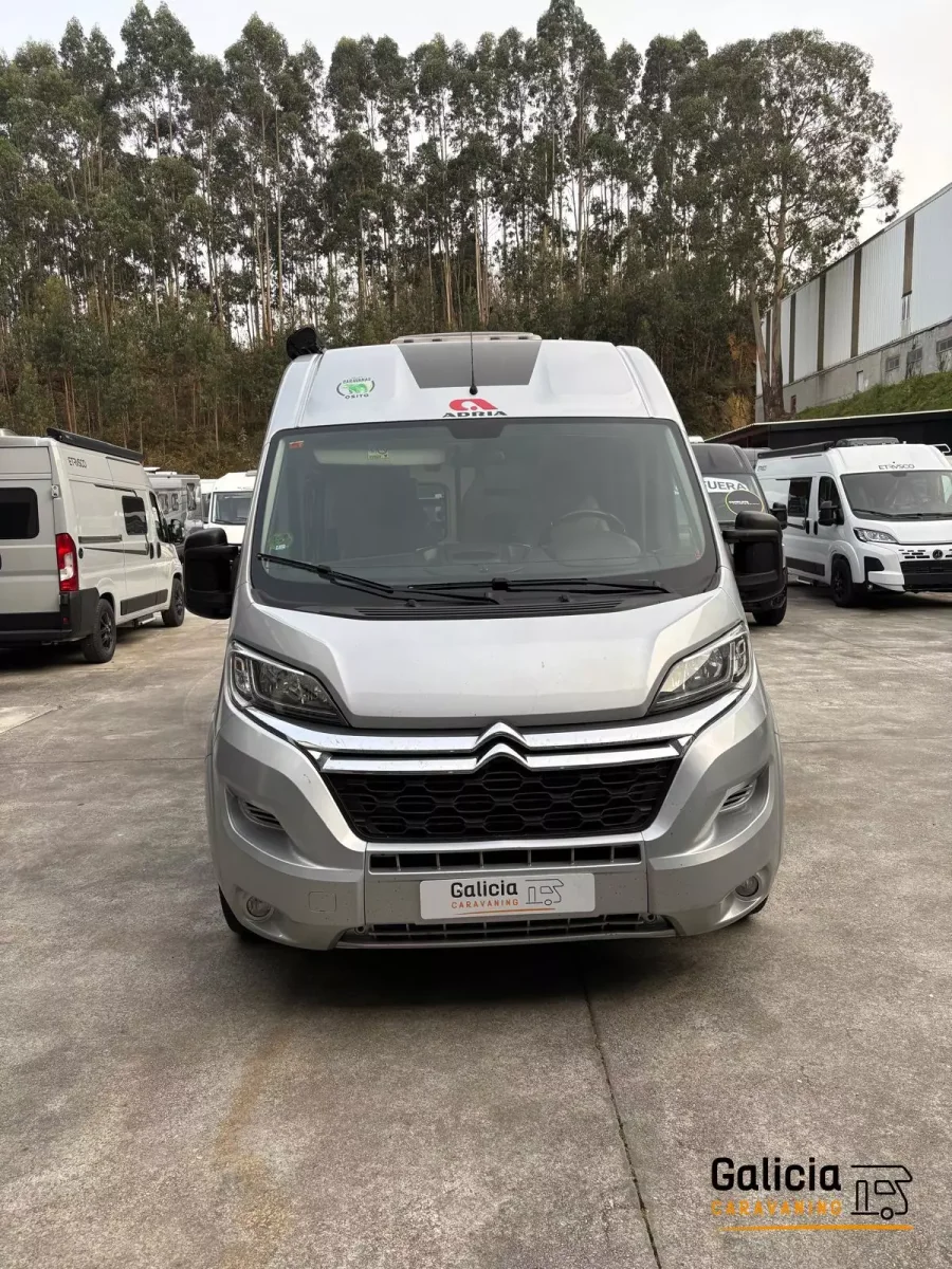 Camper de segunda mano Adria Twin 600 SPT Platinum - Imagen 3