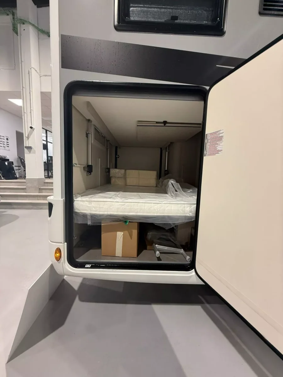 Autocaravana McLouis Glamys 320 - Imagen 8