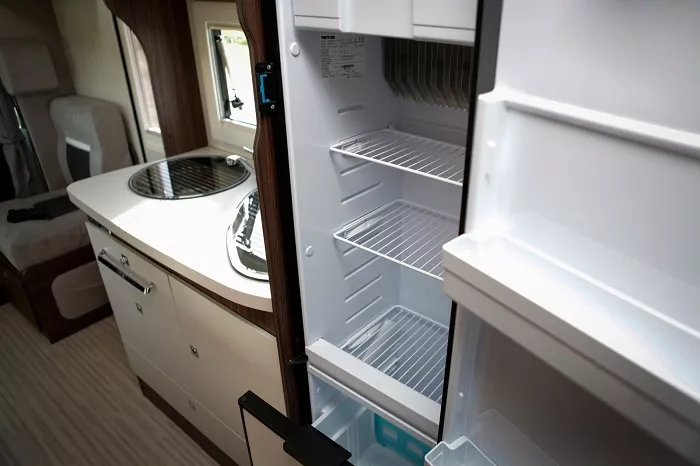 Autocaravana de alquiler Benimar 324 Sport - Imagen 5