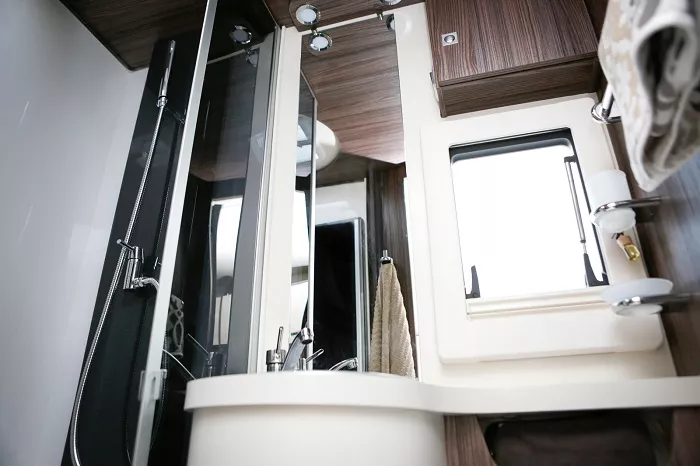 Autocaravana de alquiler Benimar 324 Sport - Imagen 7