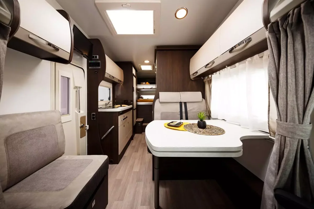 Autocaravana de alquiler Benimar 340 Up - Imagen 3