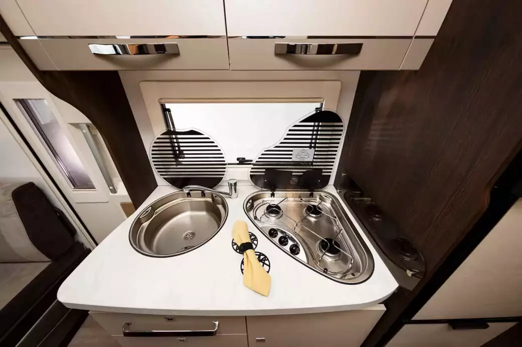 Autocaravana de segunda mano Benimar Sport 340UP - Imagen 8