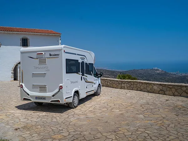 Autocaravana de alquiler Benimar Tessoro481 - Imagen 4