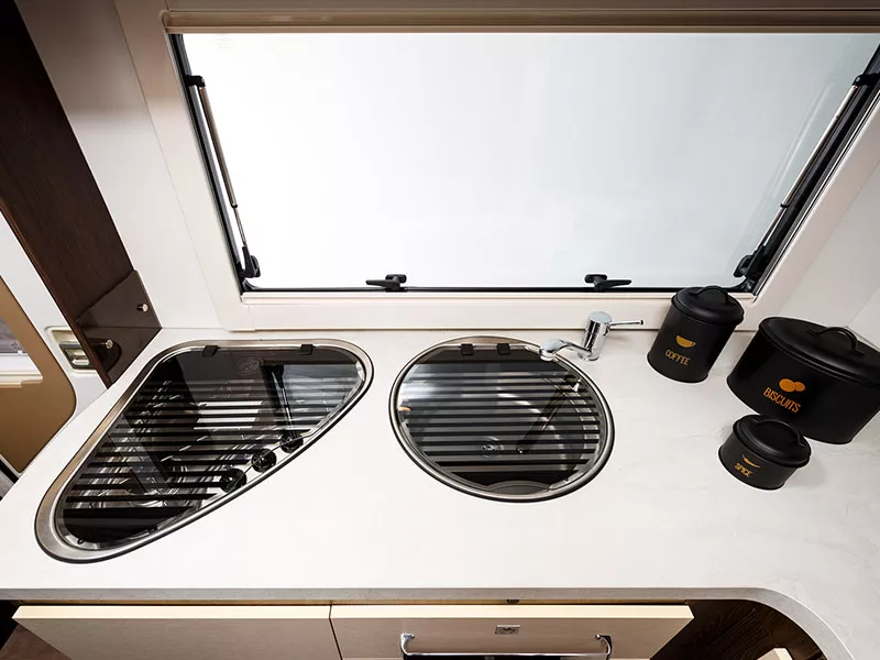 Autocaravana de alquiler Benimar Tessoro481 - Imagen 9