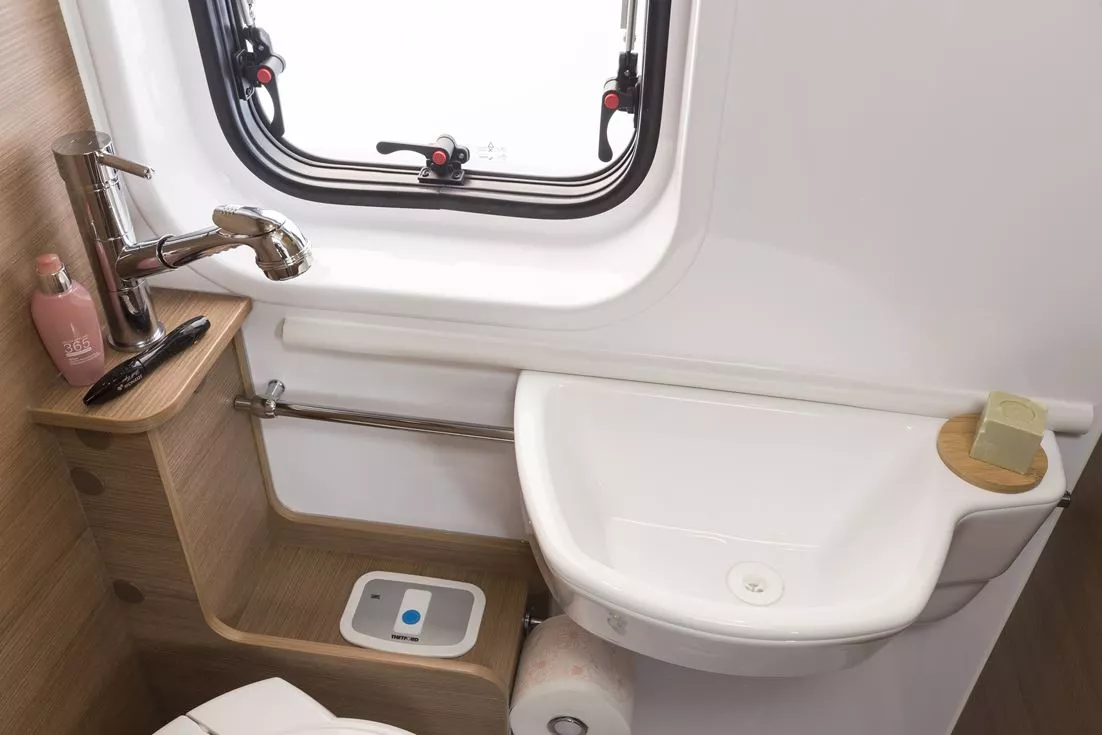 Furgoneta camper de alquiler Roller Team Livingstone 5 - Imagen 9